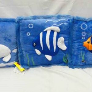 Almohada celeste con animales