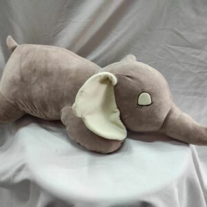 Elefante 70cm la nariz hasta los pies