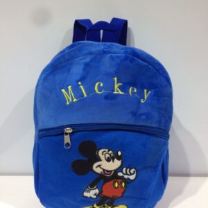 Mochila ratón con ropa
