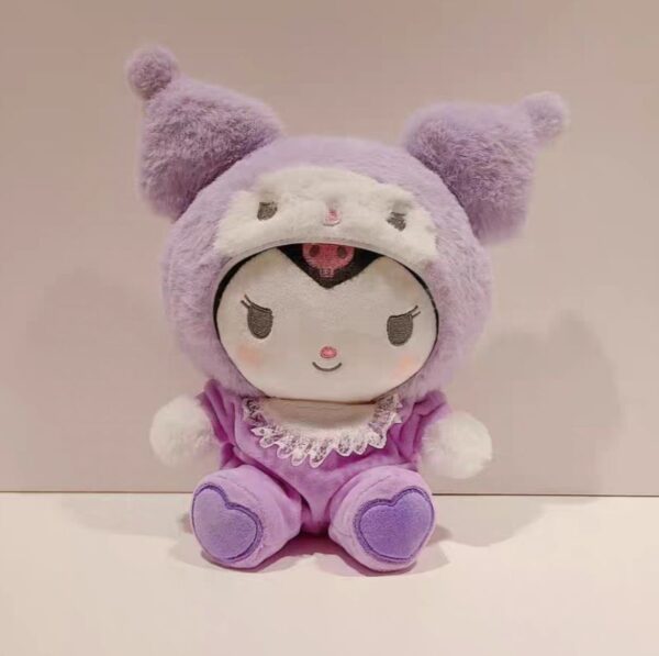 KUROMI CON ROPA 20CM
