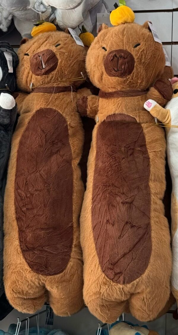 Almohada capybara 90cm