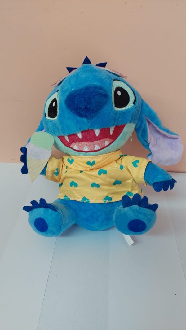STICH CON REMERA DE 20CM