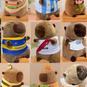 CAPIBARA CON MANTA DE EQUIPOS INCREIBLE CALIDAD