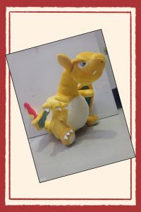 POKEMON CHARIZARD 40CM.JPG