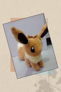 POKEMON EVEE MARRON 40CM.JPG