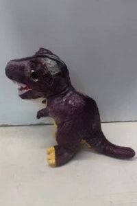 NINOSAURIO VIOLETA 20CM.JPG