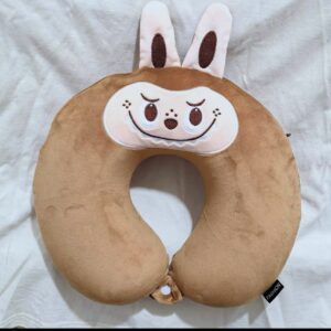 Almohada viaje labubu
